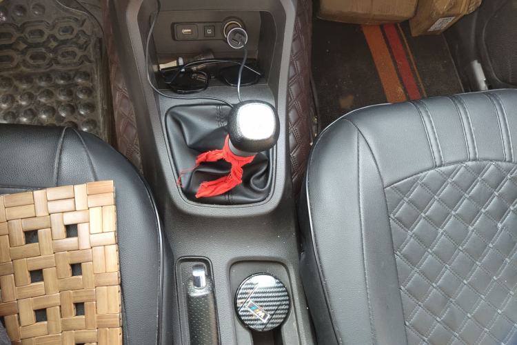 Used Wuling Hongguang 2019 1.5L S Comfort Edition China VI LAR Gear Lever