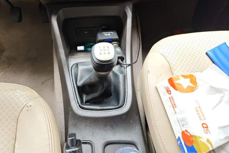 Used Wuling Hongguang 2019 1.5L S Basic Version China VI Standard LAR Gear Lever
