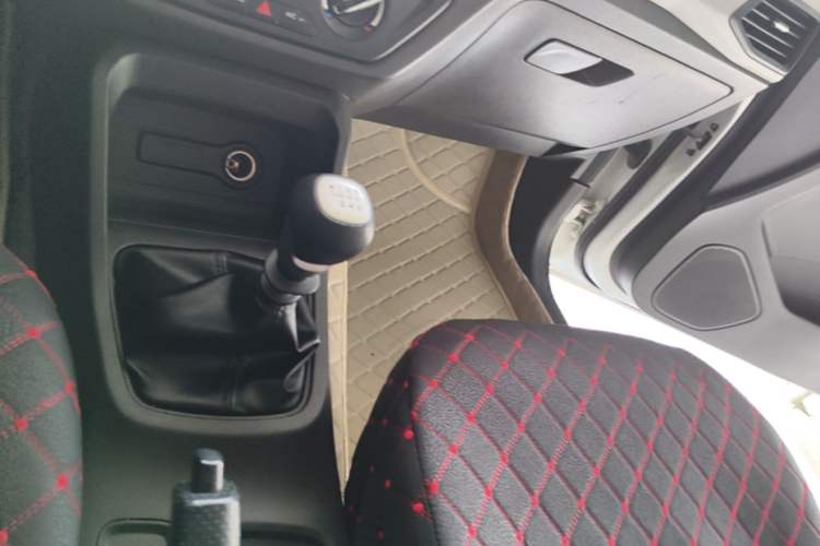 Used Wuling Hongguang 2019 1.5L S Standard Version China VI LAR Gear Lever