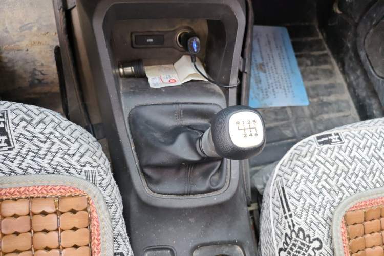 Used Wuling Hongguang 2019 1.5L S Comfort Edition China VI LAR Gear Lever