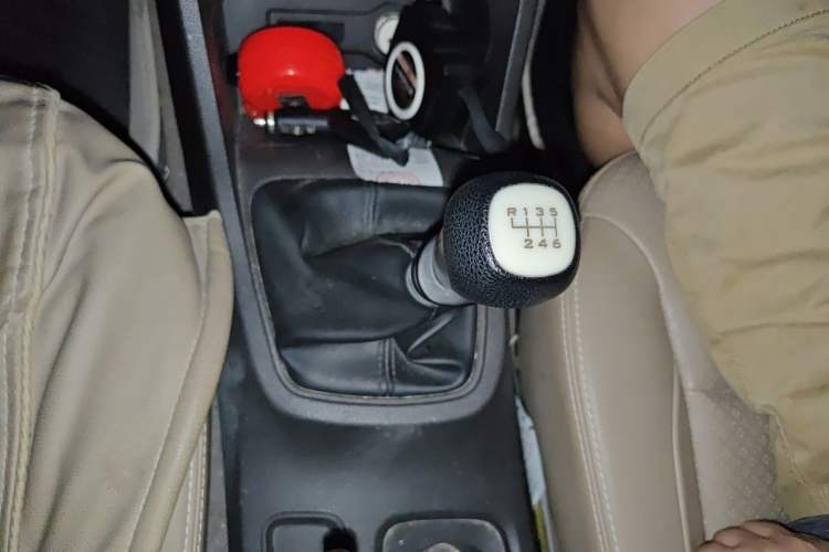 Used Wuling Hongguang 2019 1.5L S Comfort Edition China VI LAR Gear Lever