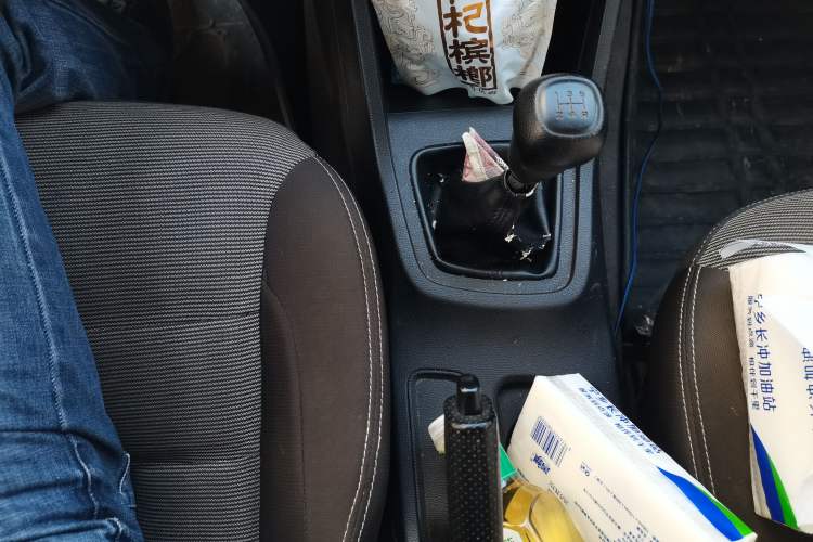 Used Wuling Hongguang 2019 1.5L S Base Version L2B Gear Lever