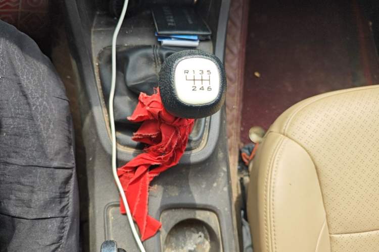Used Wuling Hongguang 2019 1.5L S Comfort Edition China VI LAR Gear Lever