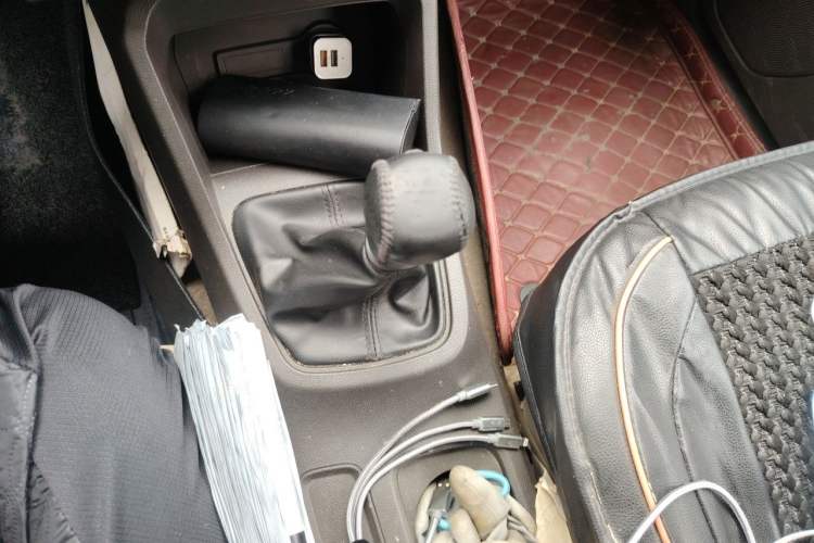 Used Wuling Hongguang 2019 1.5L S Standard Version China VI LAR Gear Lever