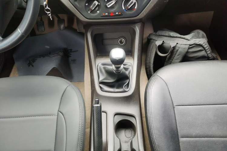 Used Wuling Hongguang 2019 1.5L S Standard Version China VI LAR Gear Lever