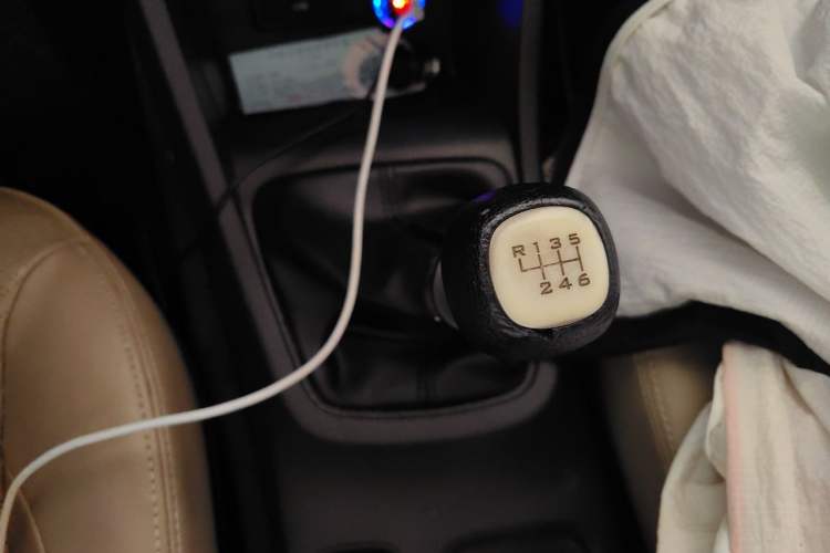 Used Wuling Hongguang 2019 1.5L S Comfort Edition China VI LAR Gear Lever