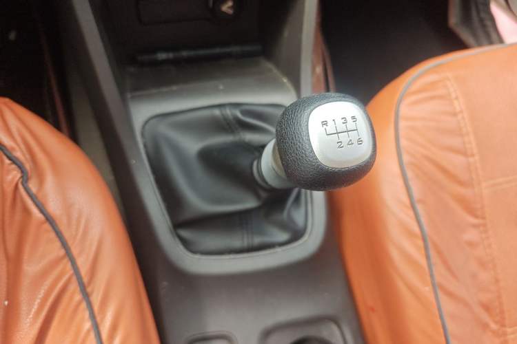 Used Wuling Hongguang 2019 1.5L S Standard Version China VI LAR Gear Lever