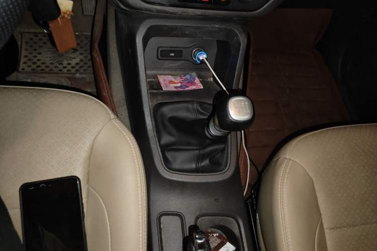 Used Wuling Hongguang 2019 1.5L S Comfort Edition China VI LAR Gear Lever