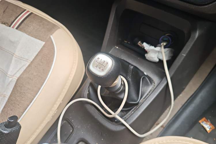 Used Wuling Hongguang 2019 1.5L S Standard Version China VI LAR Gear Lever
