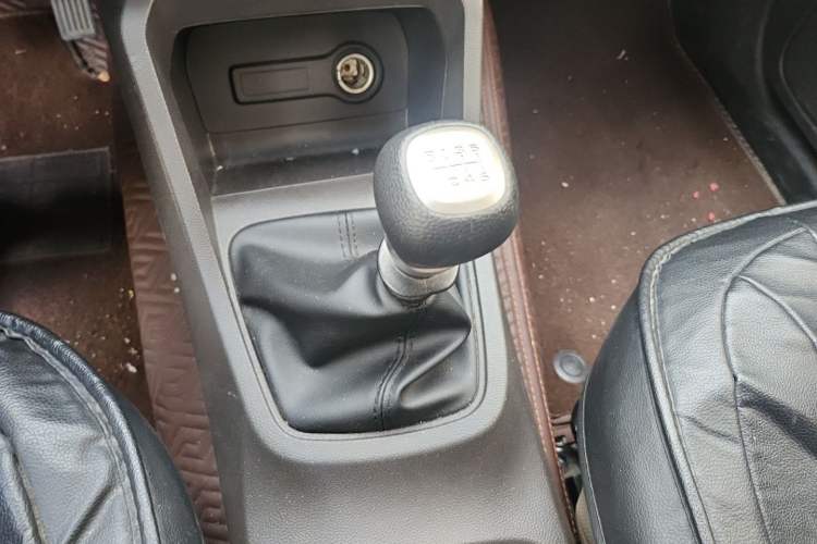 Used Wuling Hongguang 2019 1.5L S Standard Version China VI LAR Gear Lever
