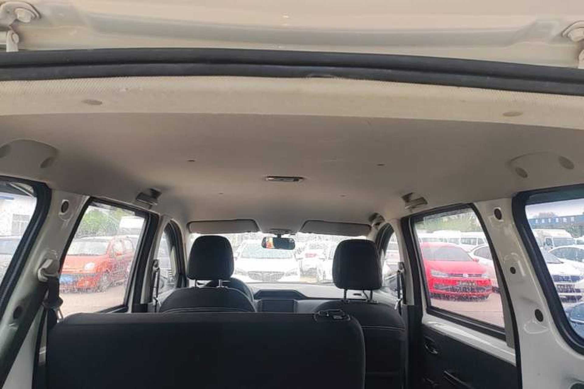 Used Wuling Hongguang 2019 1.5L S Basic Version China VI Standard LAR Headliner