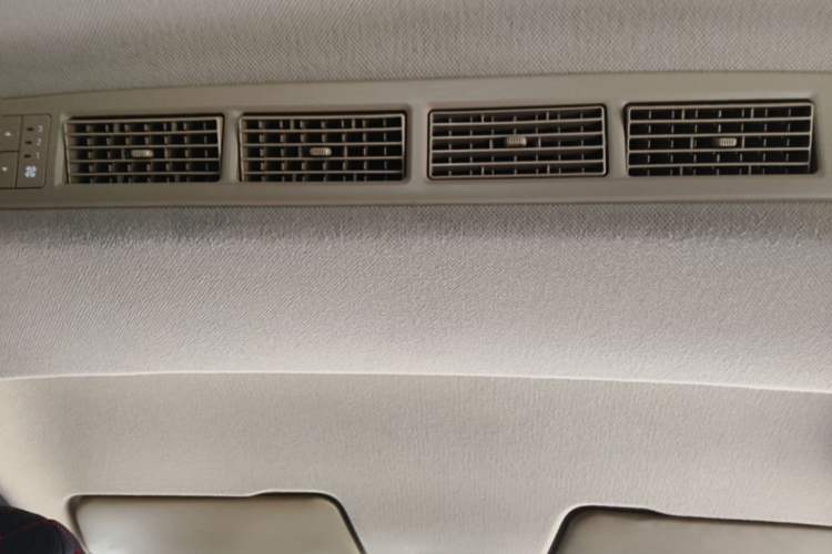 Used Wuling Hongguang 2019 1.5L S Standard Version China VI LAR Headliner