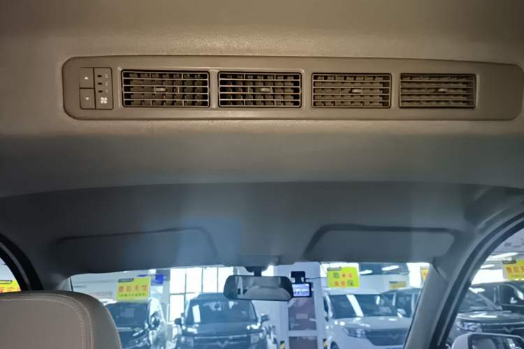 Used Wuling Hongguang 2019 1.5L S Standard Version China VI LAR Headliner