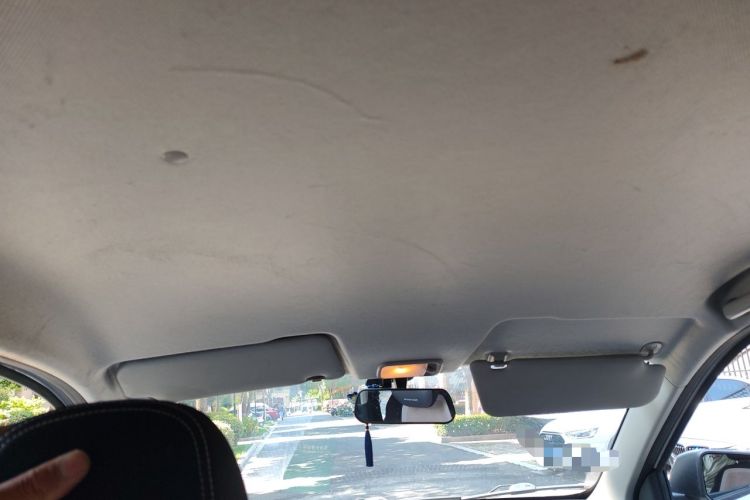 Used Wuling Hongguang 2019 1.5L S Basic Version China VI Standard LAR Headliner