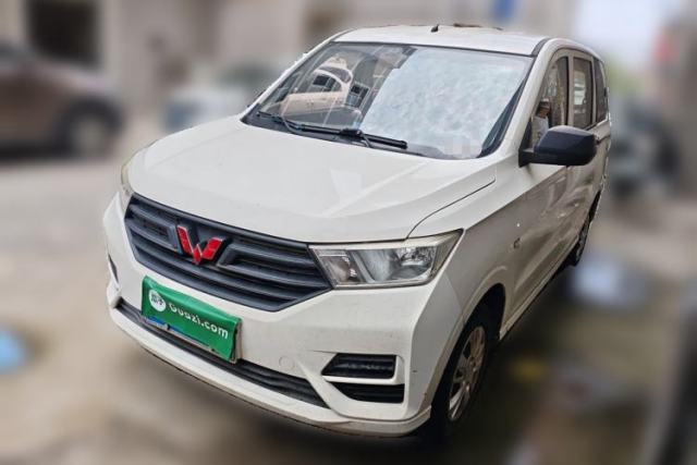 Used Wuling Hongguang 2019 1.5L S Basic Version China VI Standard LAR