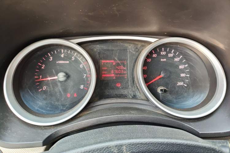 Used Wuling Hongguang 2019 1.5L S Standard Version China VI LAR Instrument Cluster