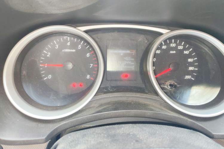 Used Wuling Hongguang 2019 1.5L S Comfort Edition China VI LAR Instrument Cluster