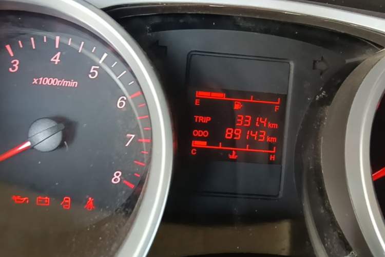 Used Wuling Hongguang 2019 1.5L S Standard Version China VI LAR Instrument Cluster