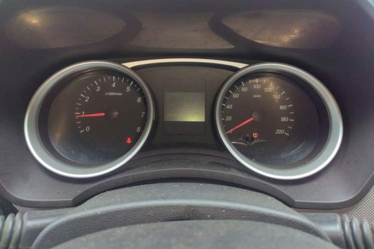 Used Wuling Hongguang 2019 1.5L S Comfort Edition China VI LAR Instrument Cluster