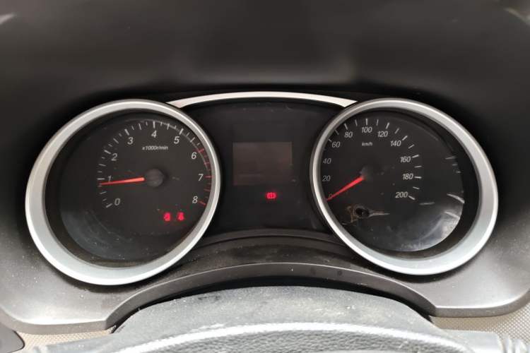 Used Wuling Hongguang 2019 1.5L S Basic Version China VI Standard LAR Instrument Cluster