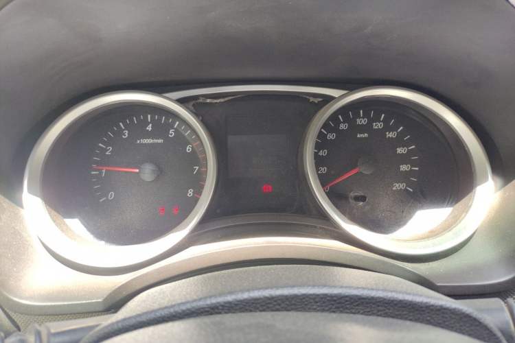 Used Wuling Hongguang 2019 1.5L S Comfort Edition China VI LAR Instrument Cluster