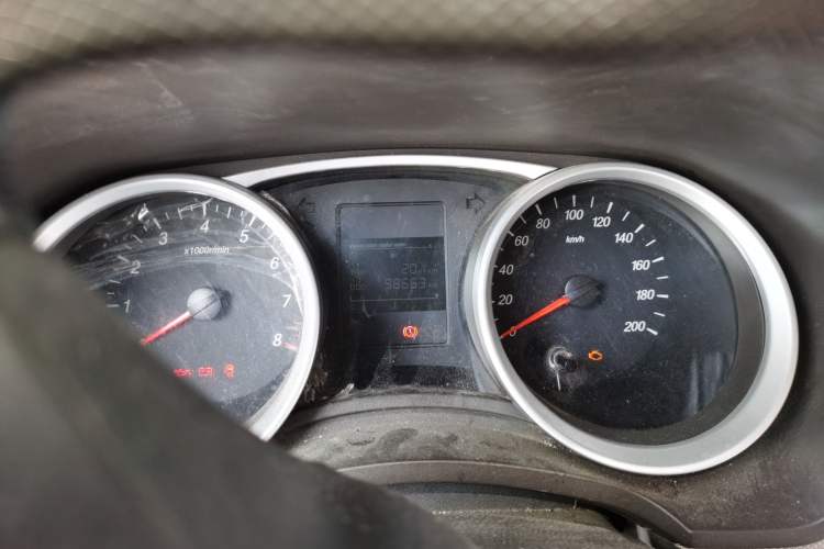 Used Wuling Hongguang 2019 1.5L S Comfort Edition China VI LAR Instrument Cluster