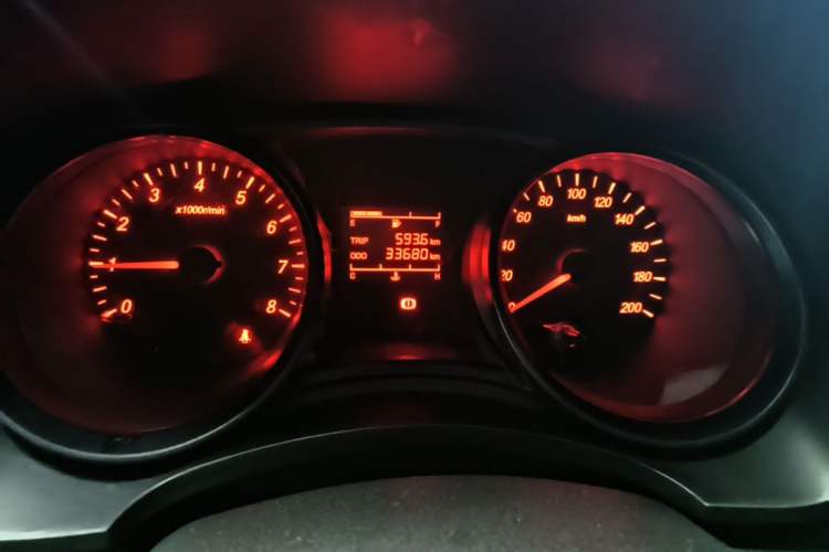Used Wuling Hongguang 2019 1.5L S Basic Version China VI Standard LAR Instrument Cluster