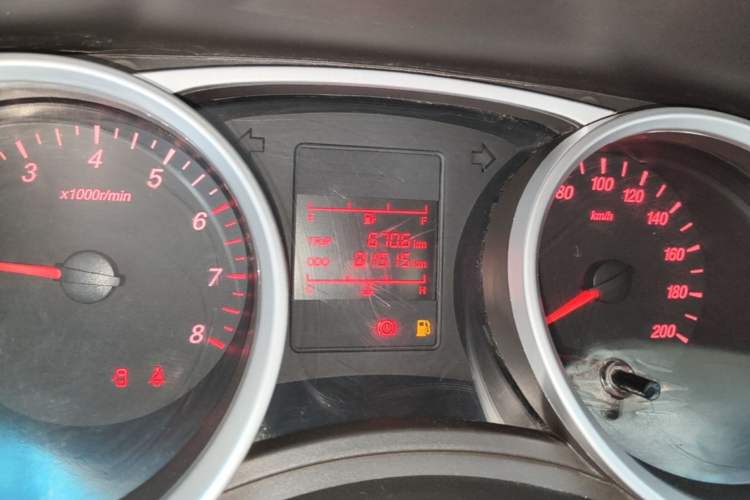 Used Wuling Hongguang 2019 1.5L S Standard Version China VI LAR Instrument Cluster