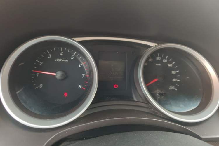 Used Wuling Hongguang 2019 1.5L S Comfort Edition China VI LAR Instrument Cluster