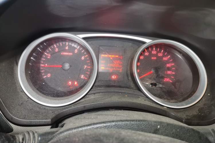 Used Wuling Hongguang 2019 1.5L S Standard Version China VI LAR Instrument Cluster