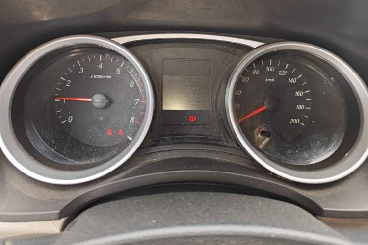Used Wuling Hongguang 2019 1.5L S Comfort Edition China VI LAR Instrument Cluster