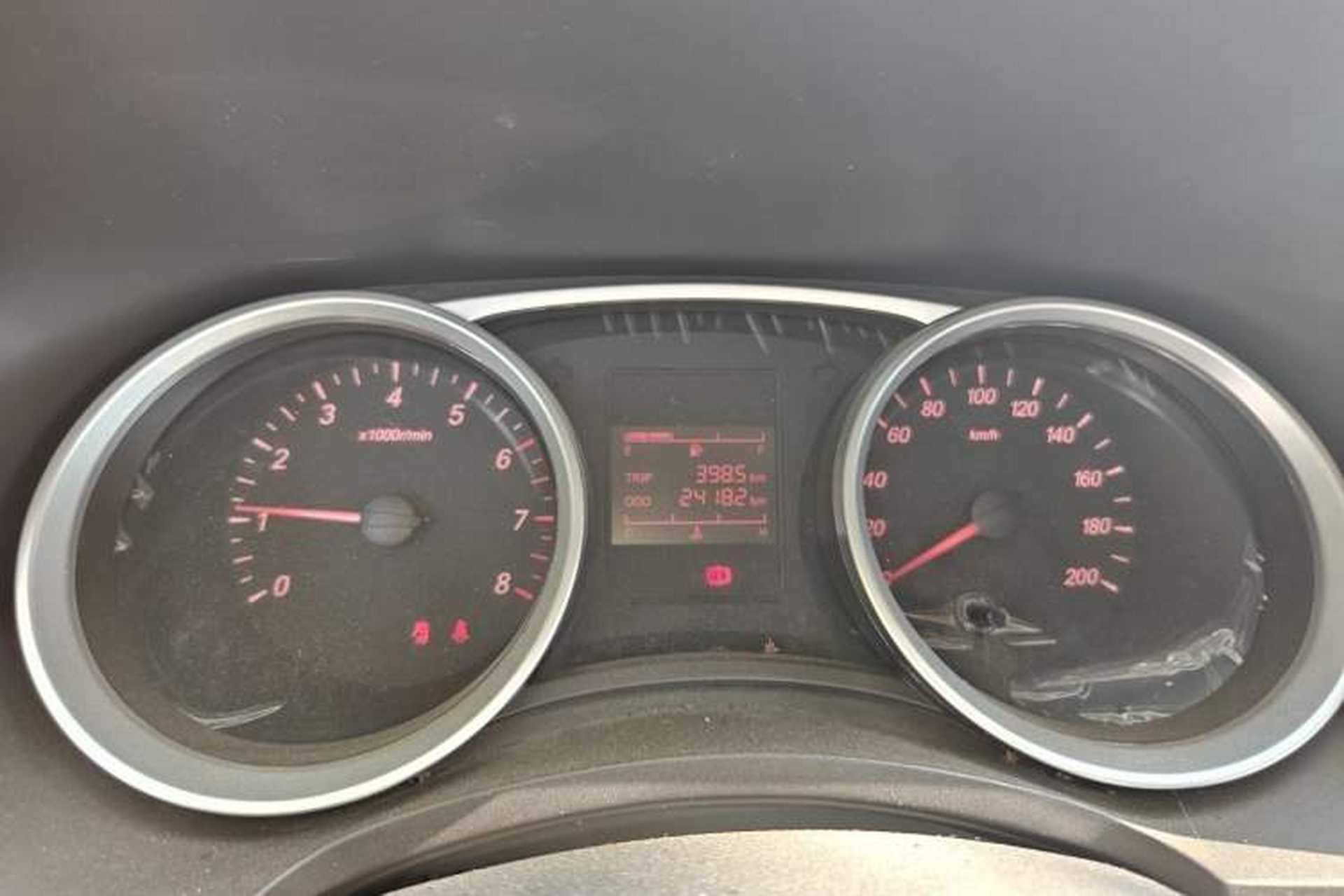 Used Wuling Hongguang 2019 1.5L S Standard Version China VI LAR Instrument Cluster