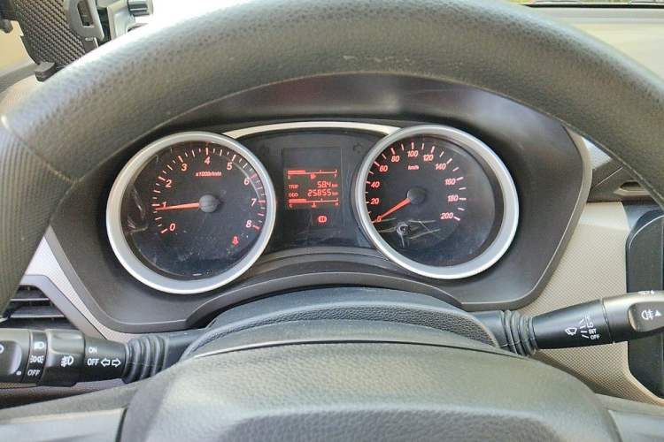 Used Wuling Hongguang 2019 1.5L S Standard Version China VI LAR Instrument Cluster