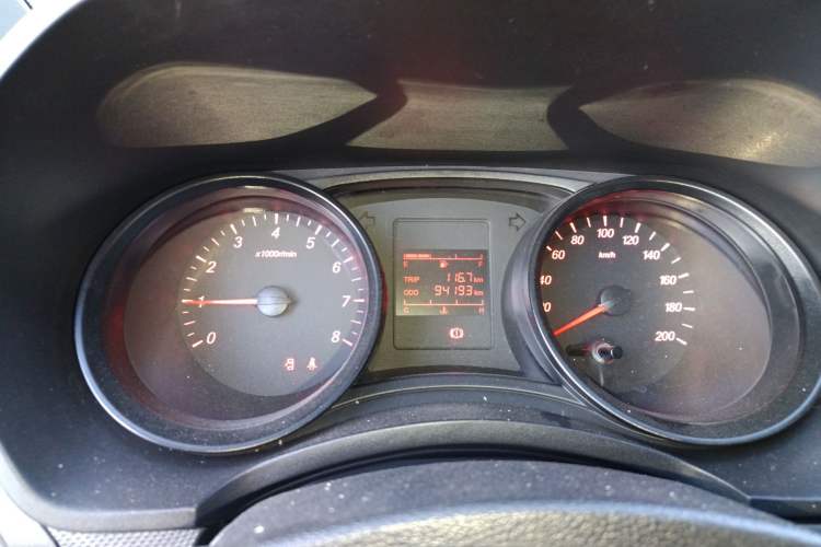 Used Wuling Hongguang 2019 1.5L S Basic Version China VI Standard LAR Instrument Cluster