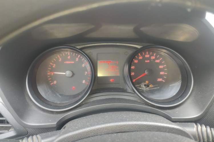 Used Wuling Hongguang 2019 1.5L S Basic Version China VI Standard LAR Instrument Cluster