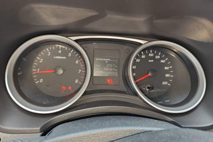 Used Wuling Hongguang 2019 1.5L S Comfort Edition China VI LAR Instrument Cluster