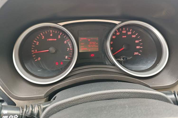 Used Wuling Hongguang 2019 1.5L S Standard Version China VI LAR Instrument Cluster