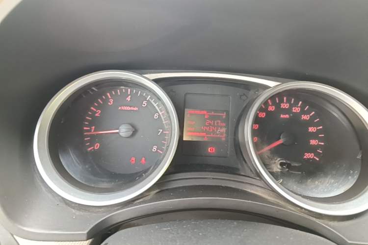 Used Wuling Hongguang 2019 1.5L S Standard Version China VI LAR Instrument Cluster
