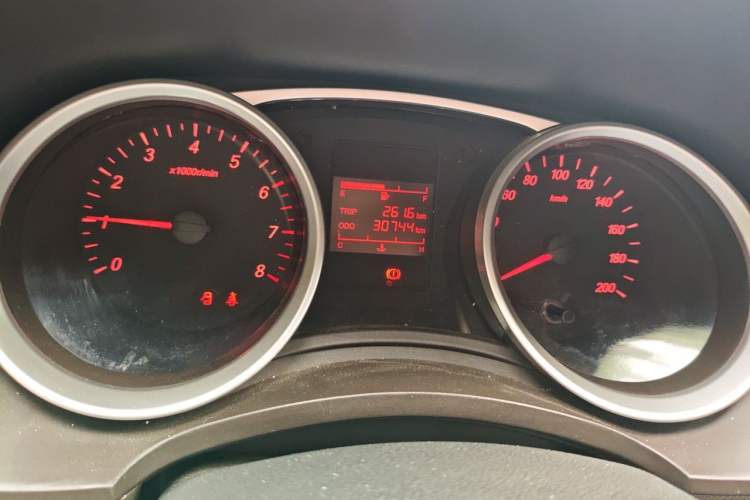 Used Wuling Hongguang 2019 1.5L S Standard Version China VI LAR Instrument Cluster