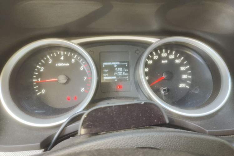 Used Wuling Hongguang 2019 1.5L S Comfort Edition China VI LAR Instrument Cluster