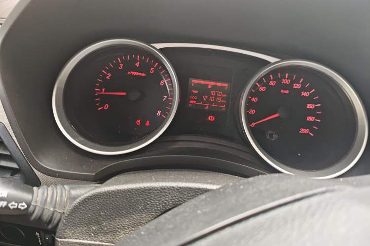 Used Wuling Hongguang 2019 1.5L S Standard Version China VI LAR Instrument Cluster