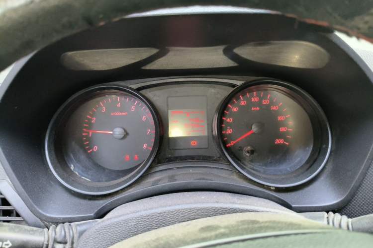 Used Wuling Hongguang 2019 1.5L S Basic Version China VI Standard LAR Instrument Cluster