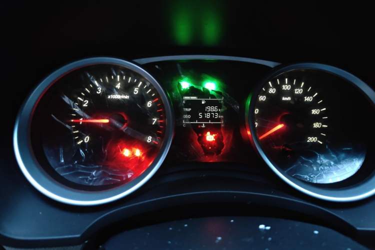 Used Wuling Hongguang 2019 1.5L S Comfort Edition China VI LAR Instrument Cluster