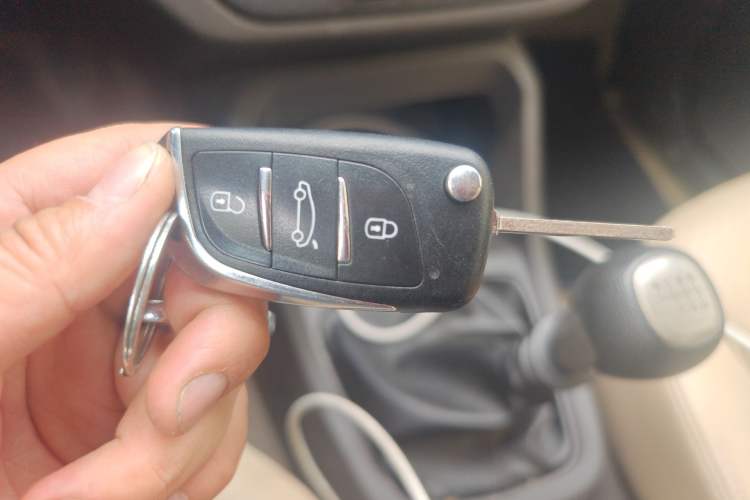Used Wuling Hongguang 2019 1.5L S Comfort Edition China VI LAR Interior 1