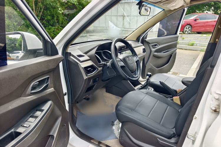 Used Wuling Hongguang 2019 1.5L S Standard Version China VI LAR Interior 1