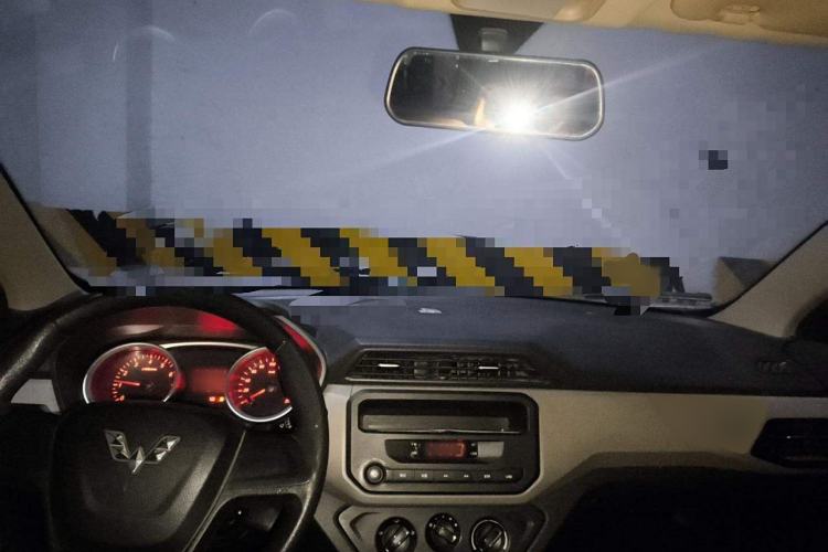 Used Wuling Hongguang 2019 1.5L S Standard Version China VI LAR Interior 2