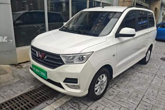 Used Wuling Hongguang 2019 1.5L S Comfort Edition China VI LAR