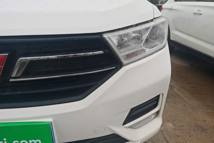 Used Wuling Hongguang 2019 1.5L S Standard Version China VI LAR Left Front Headlight