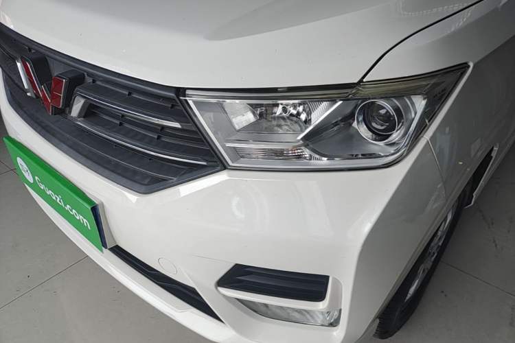 Used Wuling Hongguang 2019 1.5L S Standard Version China VI LAR Left Front Headlight