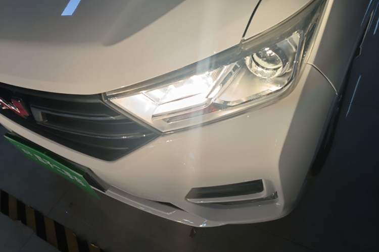 Used Wuling Hongguang 2019 1.5L S Standard Version China VI LAR Left Front Headlight